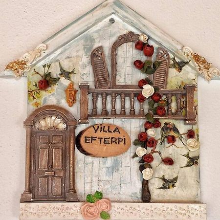 Traditional Villa Efterpi Chalki Town ภายนอก รูปภาพ