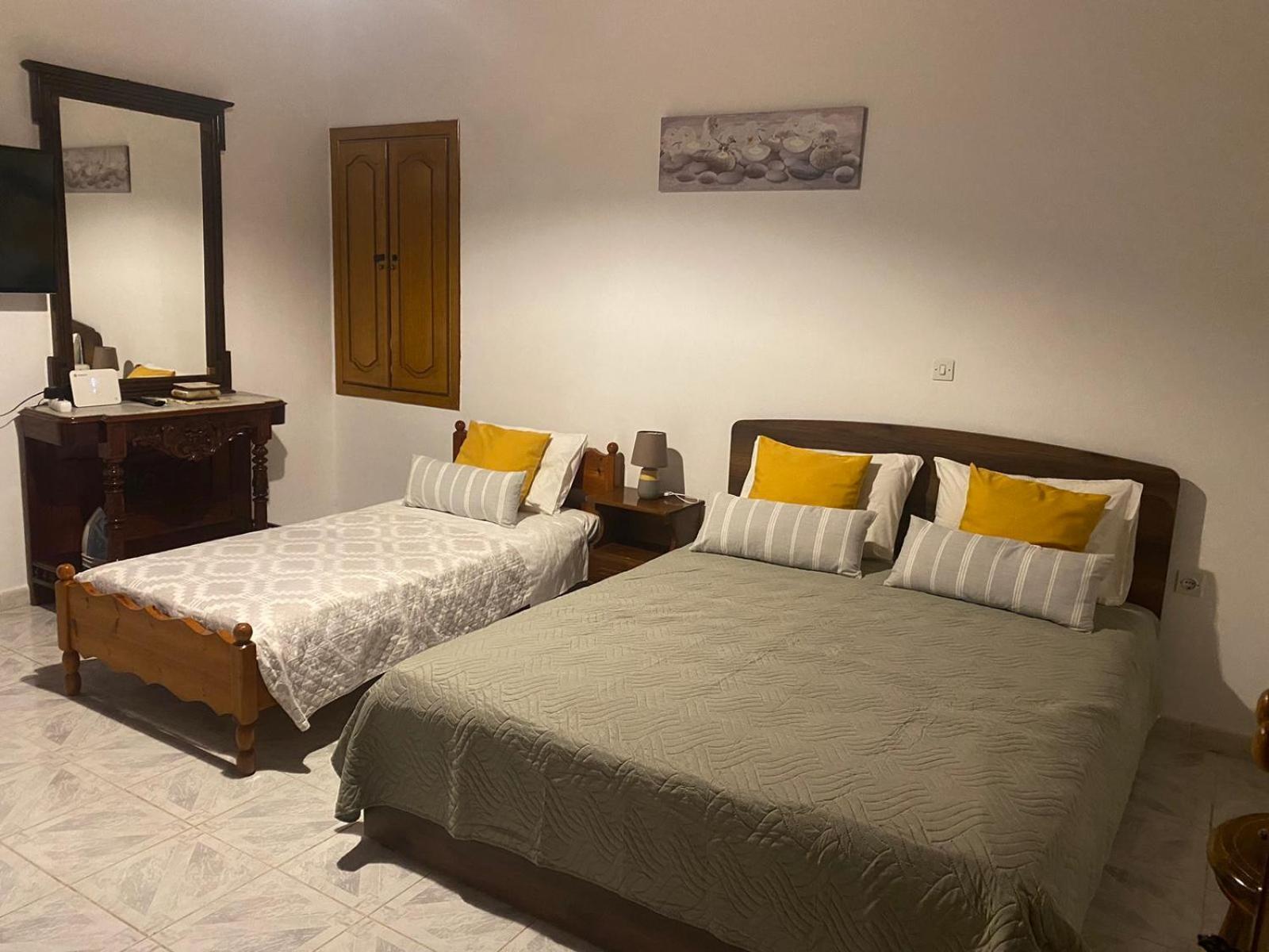 Traditional Villa Efterpi Chalki Town ภายนอก รูปภาพ